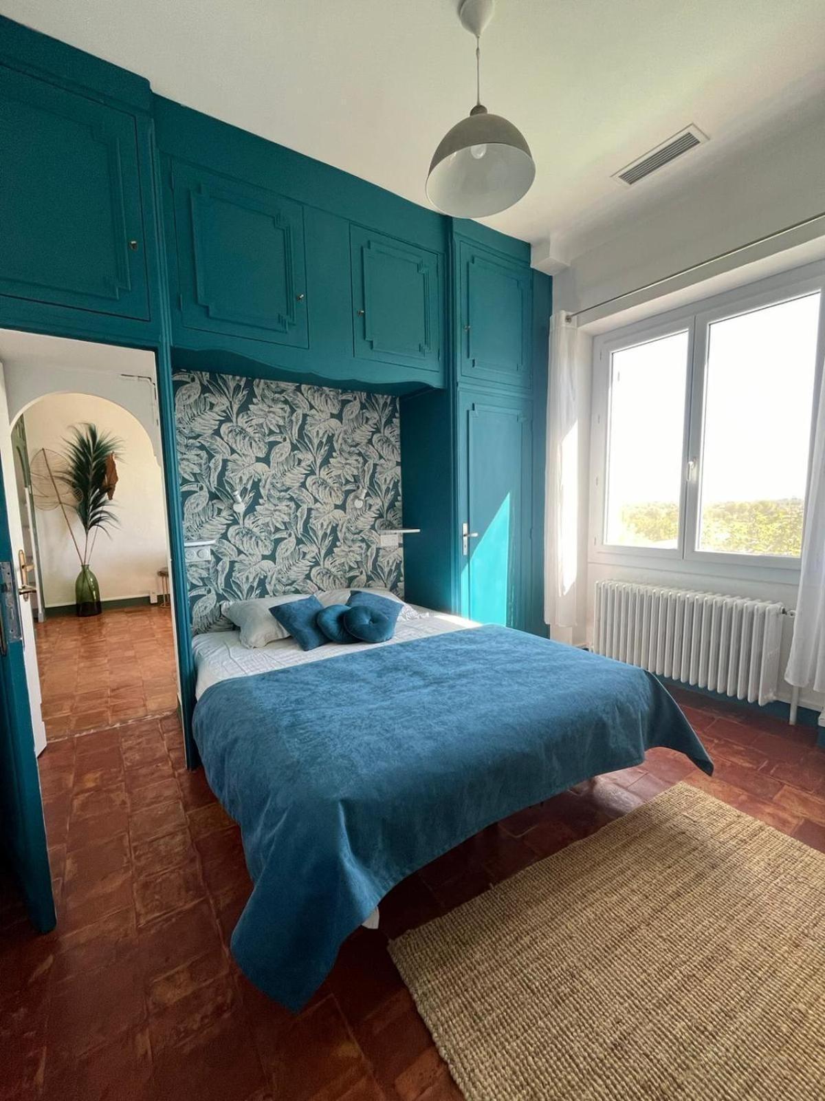 Villa Au Fil De Soi Saint-Julien-de-Peyrolas Habitación foto