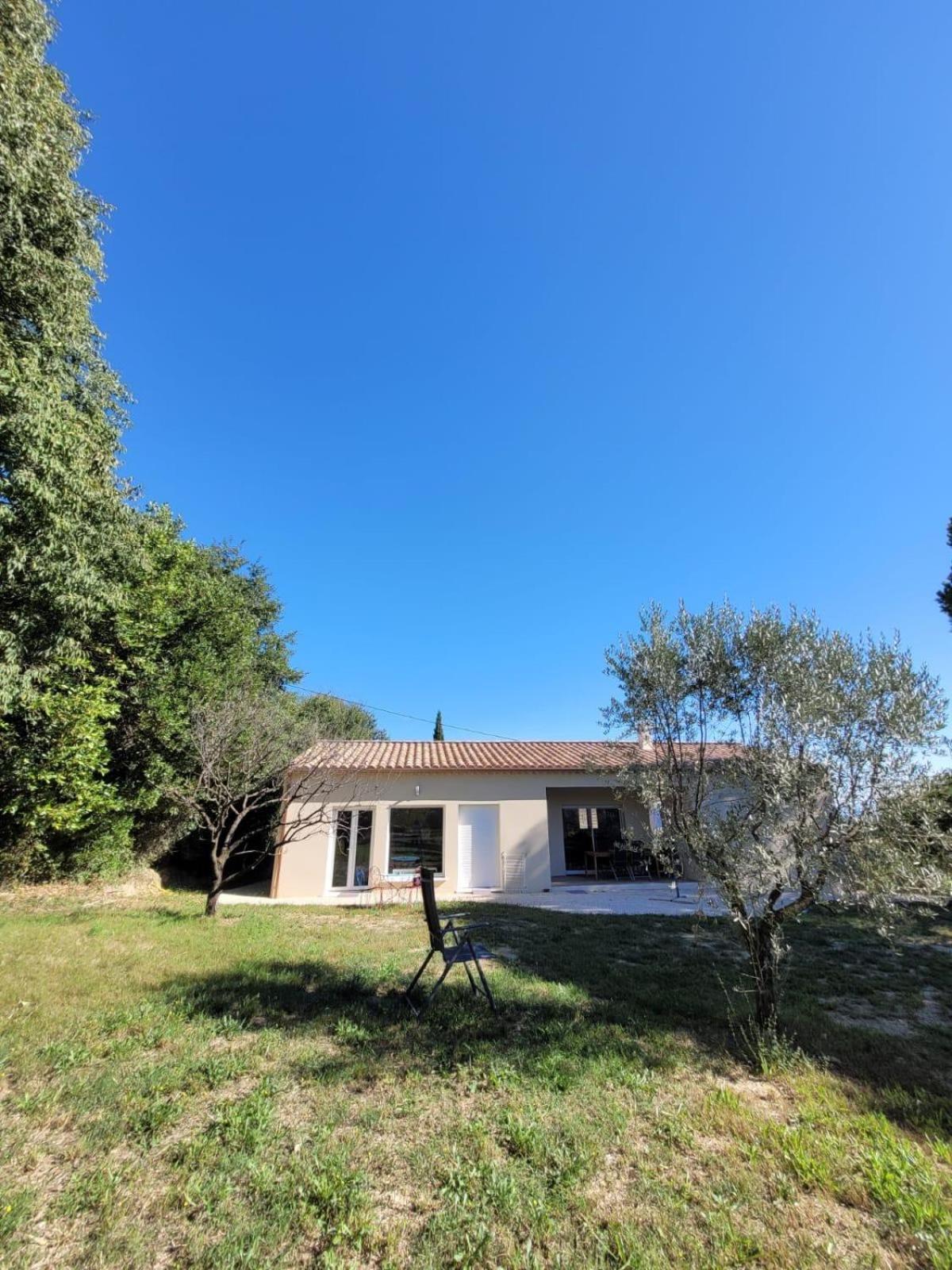 Villa Au Fil De Soi Saint-Julien-de-Peyrolas Habitación foto