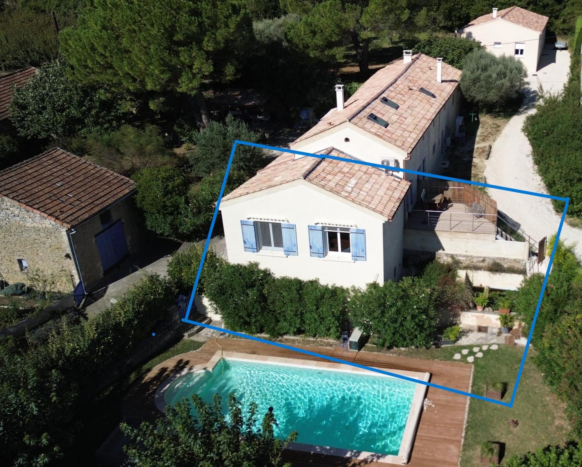 Villa Au Fil De Soi Saint-Julien-de-Peyrolas Habitación foto